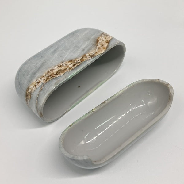 【中古】ＫＵＴＵＲＯＧＩＡＮ　Airpods Pro用ケース【秋葉原】