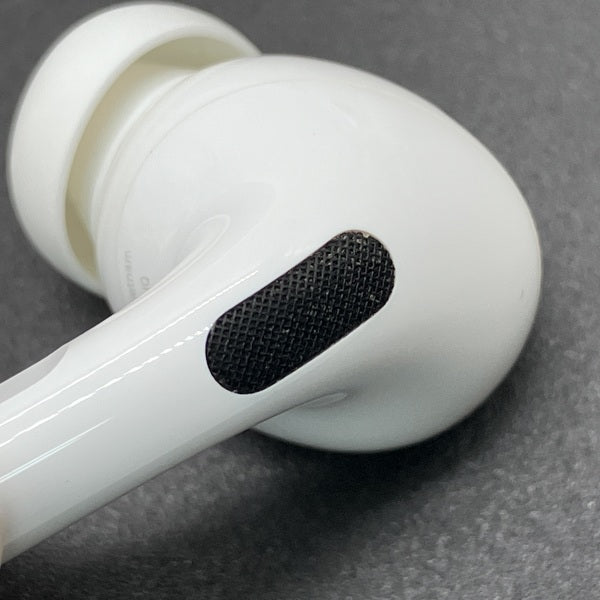 Apple 【中古】AirPods Pro (第2世代) MQD83J/A【秋葉原】 – e