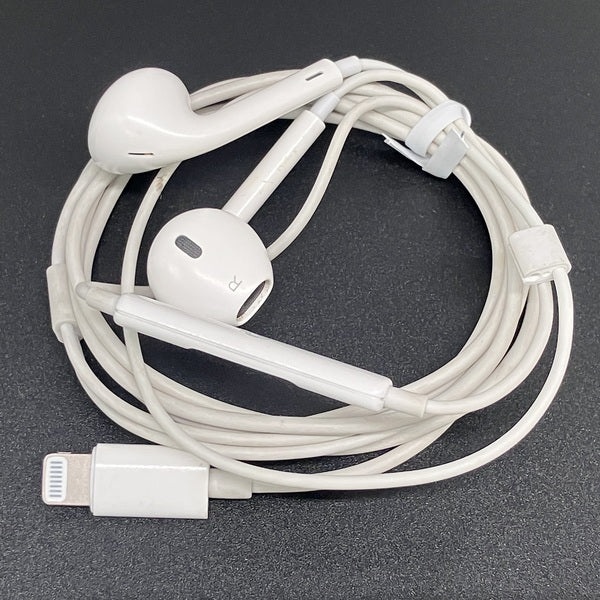 【中古】EarPods with Lightning Connector【日本橋】