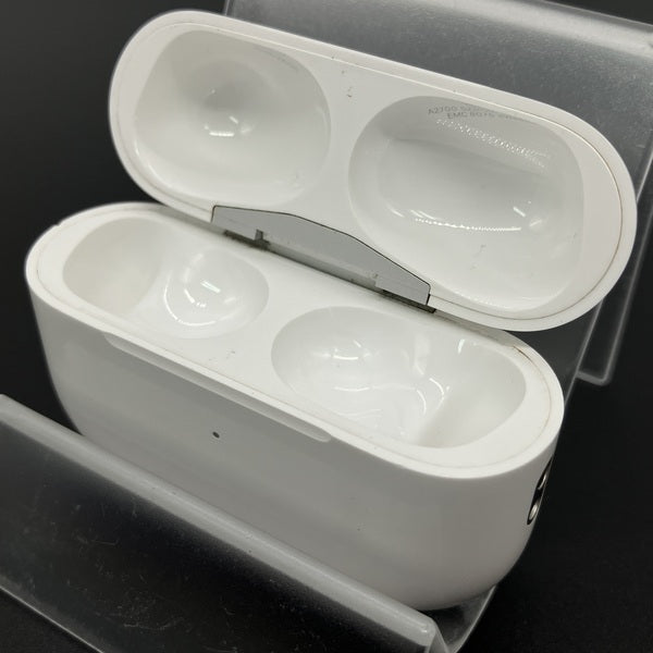 【中古】AirPods Pro (第2世代) 充電ケース (Lightning)【秋葉原】