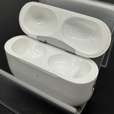 【中古】AirPods Pro (第2世代) 充電ケース (Lightning)【秋葉原】