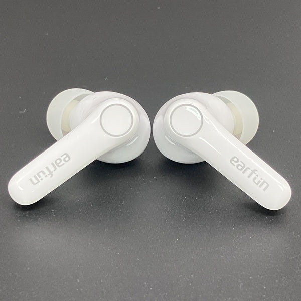 【中古】Air Pro 4 - White【日本橋】
