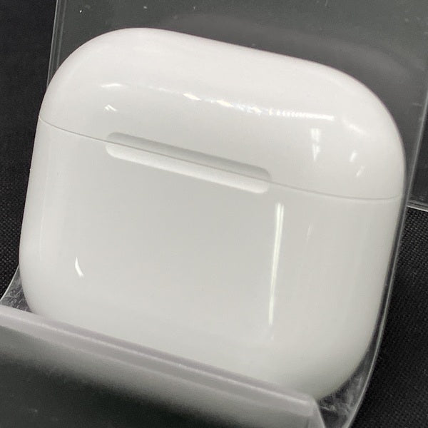 【中古】AirPods 4 MXP93J/A（アクティブノイズキャンセリング搭載）【秋葉原】