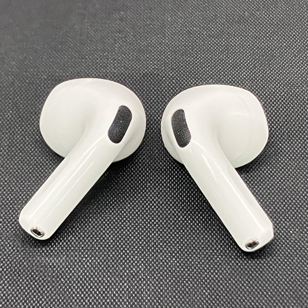 【中古】AirPods 4 MXP93J/A（アクティブノイズキャンセリング搭載）【秋葉原】