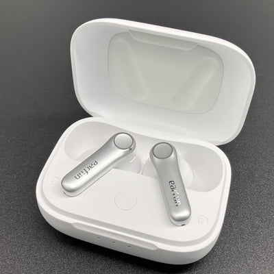 【中古】Air Pro 4 - White【日本橋】