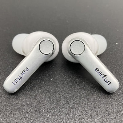 【中古】Air Pro 4 - White【日本橋】