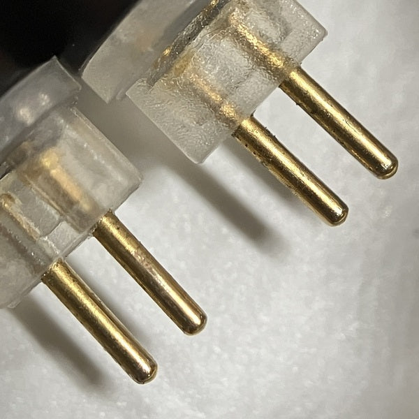 最終価格1216.ears 4FE 2pin 1216.ears 4FE 香港から来たイヤホン 開封＆レビュー - GAJUMARU