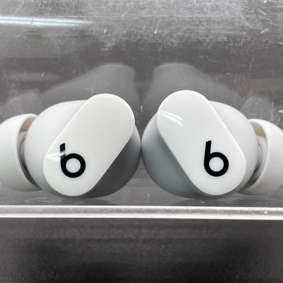 【中古】Beats Studio Buds ホワイト【秋葉原】