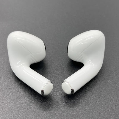 【中古】MagSafe充電ケース(USB-C)付きAirPods Pro(第2世代) MTJV3JA【秋葉原】