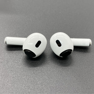 【中古】MagSafe充電ケース(USB-C)付きAirPods Pro(第2世代) MTJV3JA【秋葉原】