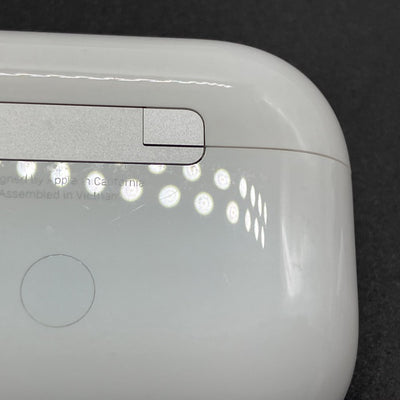【中古】MagSafe充電ケース(USB-C)付きAirPods Pro(第2世代) MTJV3JA【秋葉原】