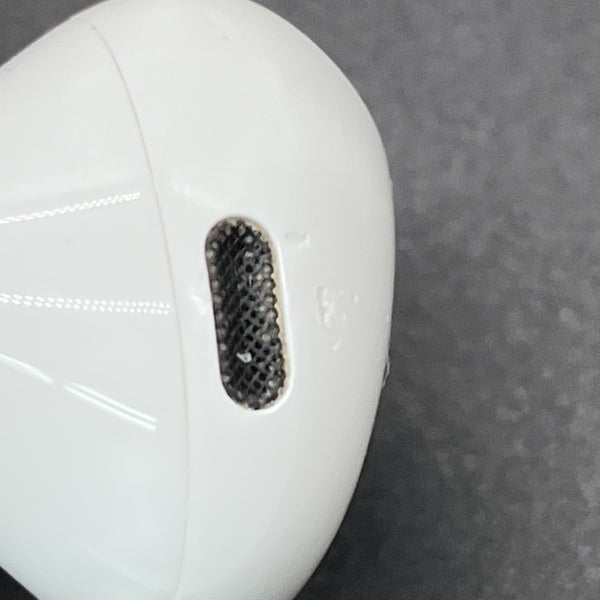 【中古】MagSafe充電ケース(USB-C)付きAirPods Pro(第2世代) MTJV3JA【秋葉原】