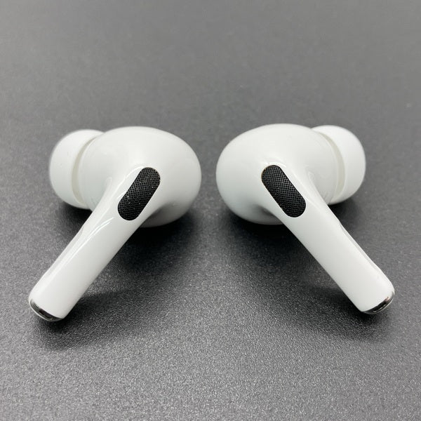 【中古】MagSafe充電ケース(USB-C)付きAirPods Pro(第2世代) MTJV3JA【秋葉原】