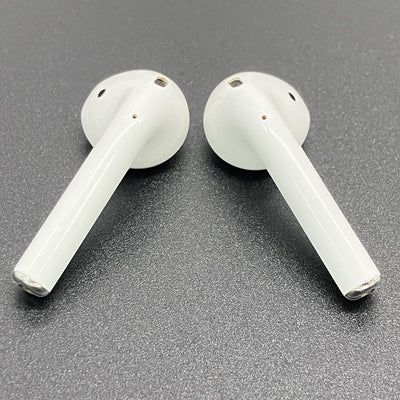 【中古】AirPods with Wireless Charging Case  MRXJ2J-A【秋葉原】