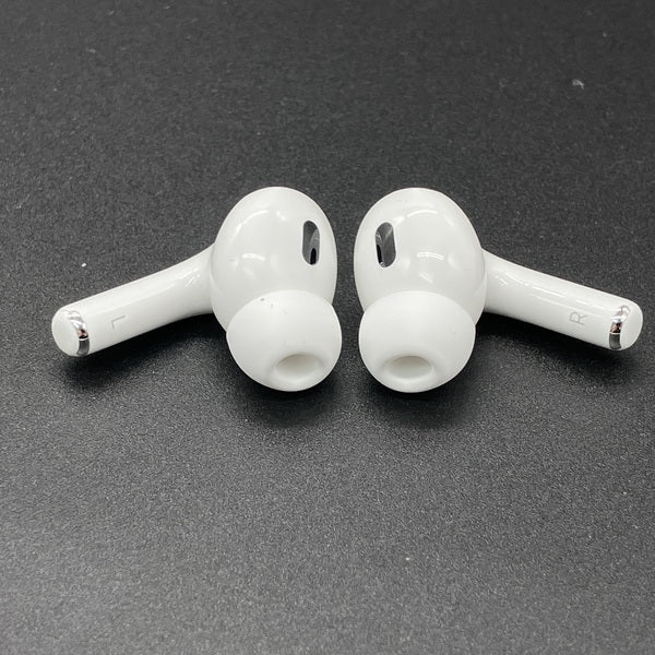 【中古】MagSafe充電ケース(USB-C)付きAirPods Pro(第2世代) MTJV3JA【日本橋】