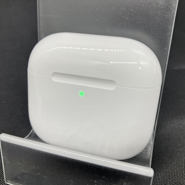 【中古】AirPods 4 MXP63J/A【秋葉原】