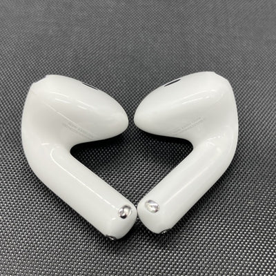 【中古】AirPods 4 MXP63J/A【秋葉原】