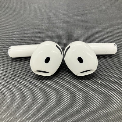 【中古】AirPods 4 MXP63J/A【秋葉原】