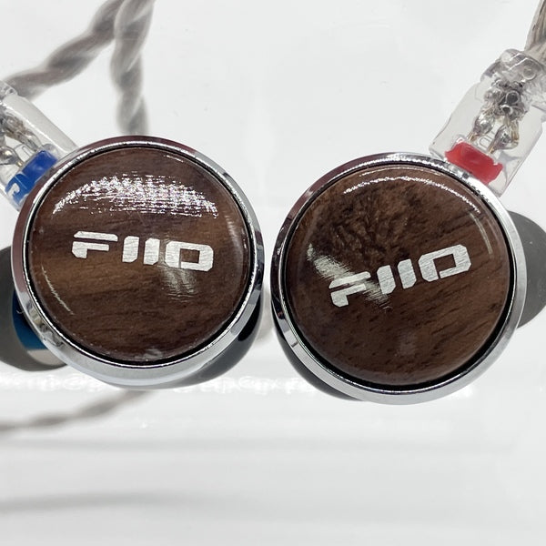 【中古】FP3 Walnut 【FIO-IEM-FP3-W】【秋葉原】