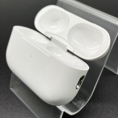 【中古】AirPods Pro (第2世代) MagSafe充電ケース(USB-C)【秋葉原】