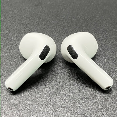 【中古】AirPods 4 MXP93J/A（アクティブノイズキャンセリング搭載）【秋葉原】