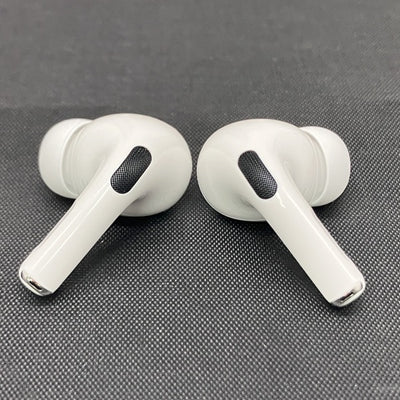 【中古】MagSafe充電ケース(USB-C)付きAirPods Pro(第2世代) MTJV3JA【秋葉原】