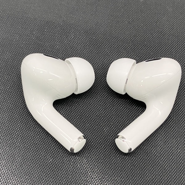 【中古】MagSafe充電ケース(USB-C)付きAirPods Pro(第2世代) MTJV3JA【秋葉原】