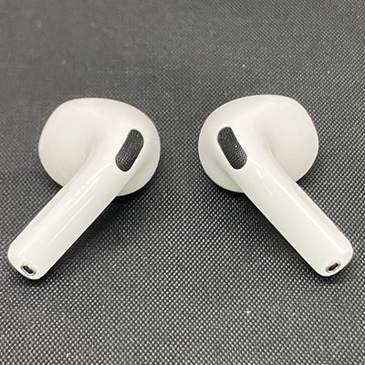 【中古】AirPods 4 MXP63J/A【秋葉原】