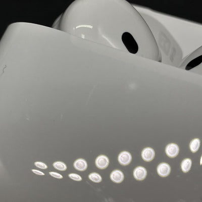 【中古】AirPods 4 MXP63J/A【秋葉原】