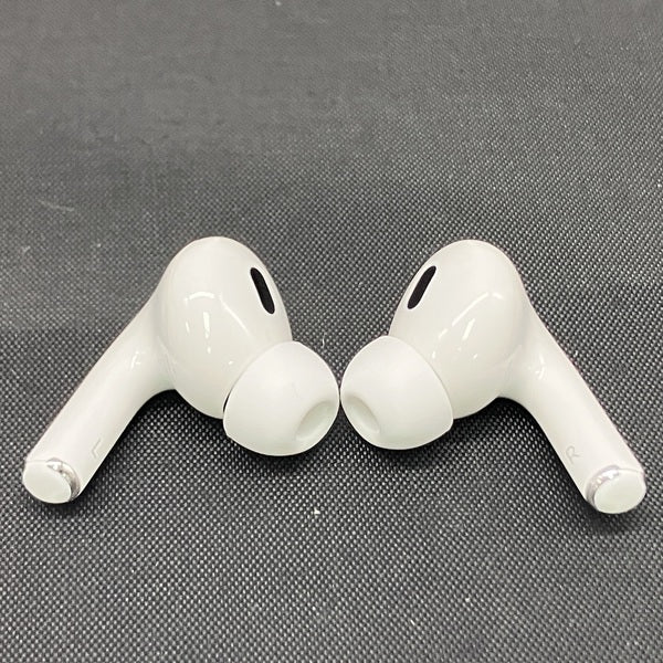 【中古】MagSafe充電ケース(USB-C)付きAirPods Pro(第2世代) MTJV3JA【秋葉原】
