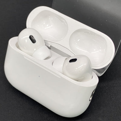 【中古】MagSafe充電ケース(USB-C)付きAirPods Pro(第2世代) MTJV3JA【秋葉原】