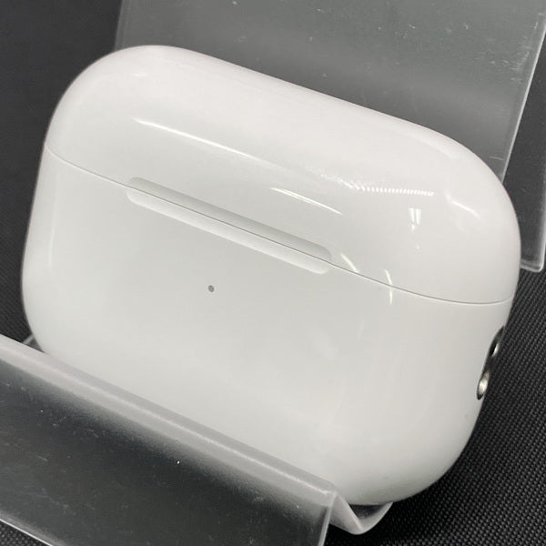 【中古】MagSafe充電ケース(USB-C)付きAirPods Pro(第2世代) MTJV3JA【秋葉原】