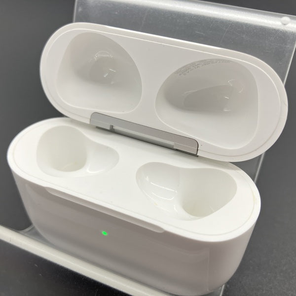 【中古】AirPods 充電ケース (第3世代)【秋葉原】