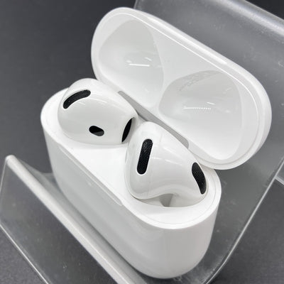 【中古】AirPods 4 MXP93J/A（アクティブノイズキャンセリング搭載）【名古屋】