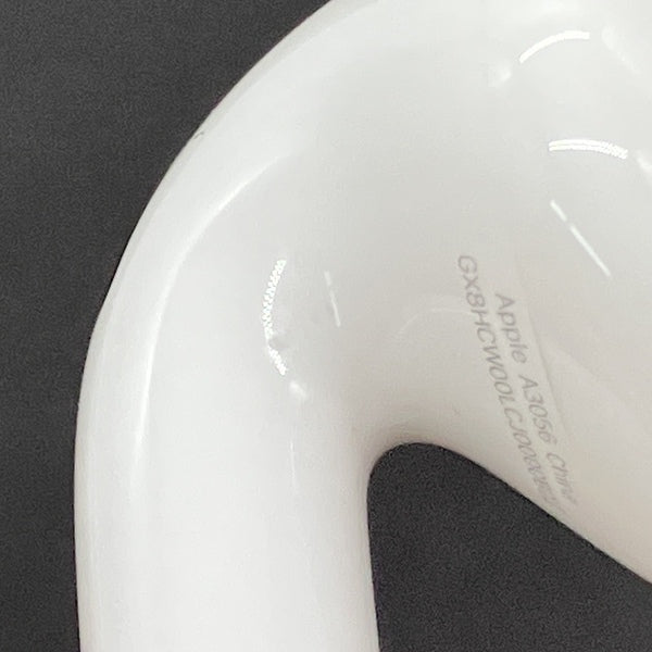 【中古】AirPods 4 MXP93J/A（アクティブノイズキャンセリング搭載）【名古屋】