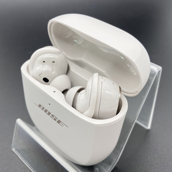 【中古】QuietComfort Ultra Earbuds White Smoke【秋葉原】