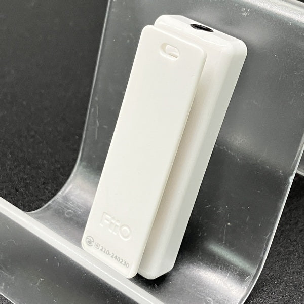 【中古】BTR11 White 【FIO-BTR11-W】【秋葉原】