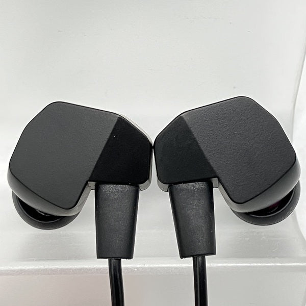 【中古】VR3000 for Gaming 【FI-VR3DPLMB】【秋葉原】