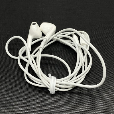 【中古】EarPods with Lightning Connector【仙台】