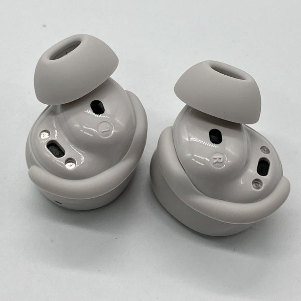 【中古】QuietComfort Earbuds White Smoke【日本橋】