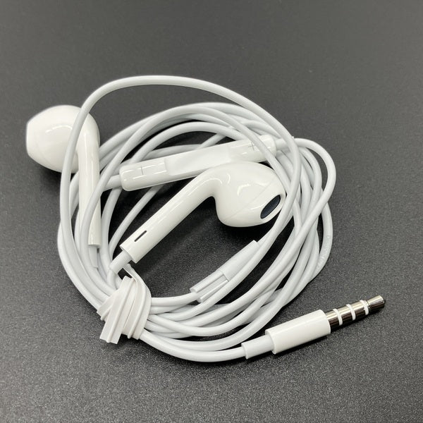 【中古】Apple EarPods with Remote and Mic【仙台】