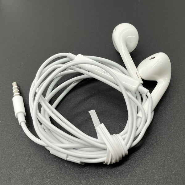 【中古】Apple EarPods with Remote and Mic【仙台】