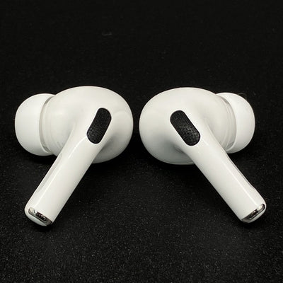 【中古】MagSafe充電ケース(USB-C)付きAirPods Pro(第2世代) MTJV3JA【秋葉原】