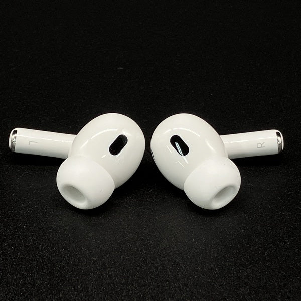 Apple 【中古】MagSafe充電ケース(USB-C)付きAirPods Pro(第2世代