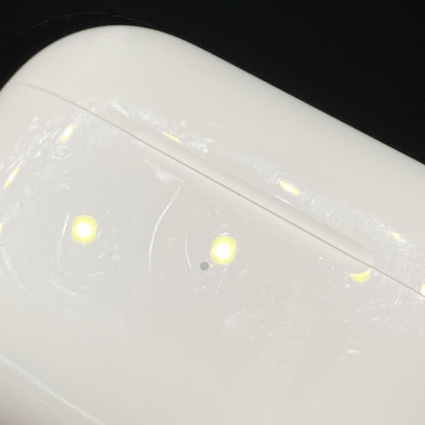 【中古】MagSafe充電ケース(USB-C)付きAirPods Pro(第2世代) MTJV3JA【秋葉原】