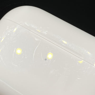 【中古】MagSafe充電ケース(USB-C)付きAirPods Pro(第2世代) MTJV3JA【秋葉原】