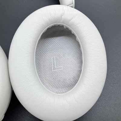 【中古】QuietComfort Ultra Headphones White Smoke【秋葉原】