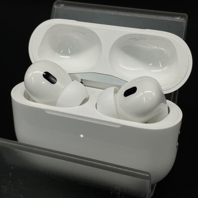 【中古】MagSafe充電ケース(USB-C)付きAirPods Pro(第2世代) MTJV3JA【秋葉原】