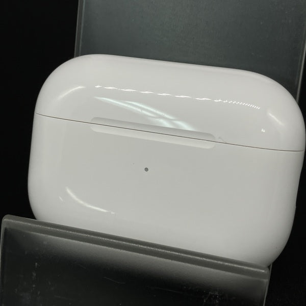 【中古】MagSafe充電ケース(USB-C)付きAirPods Pro(第2世代) MTJV3JA【秋葉原】