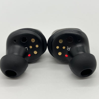 【中古】MOMENTUM True Wireless 4 ブラックコッパ―（Amazon限定カラー）【秋葉原】